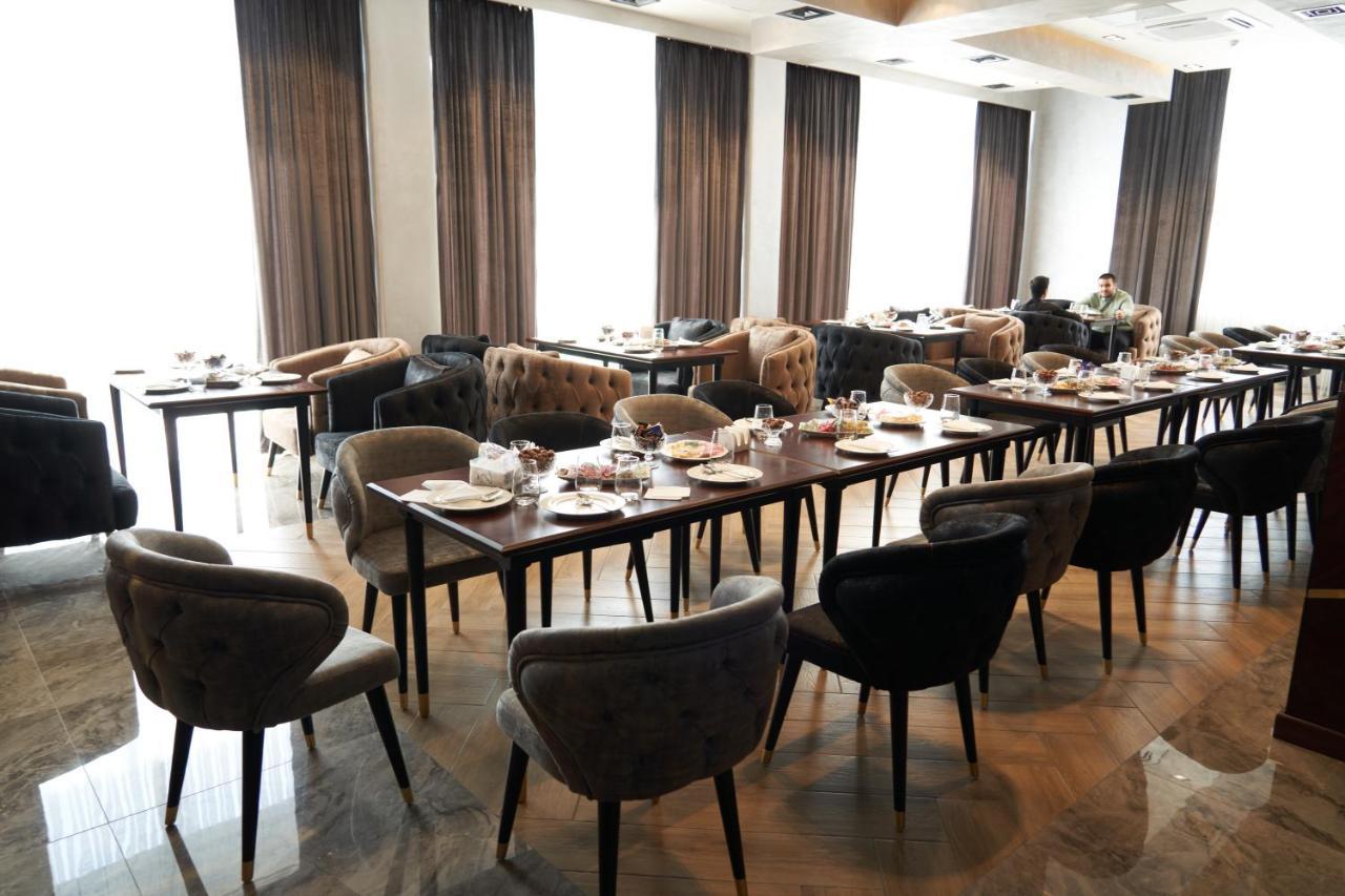 Unique Hotel Tasjkent Eksteriør billede