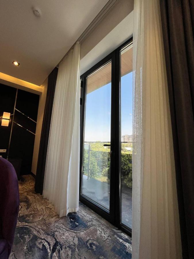 Unique Hotel Tasjkent Eksteriør billede