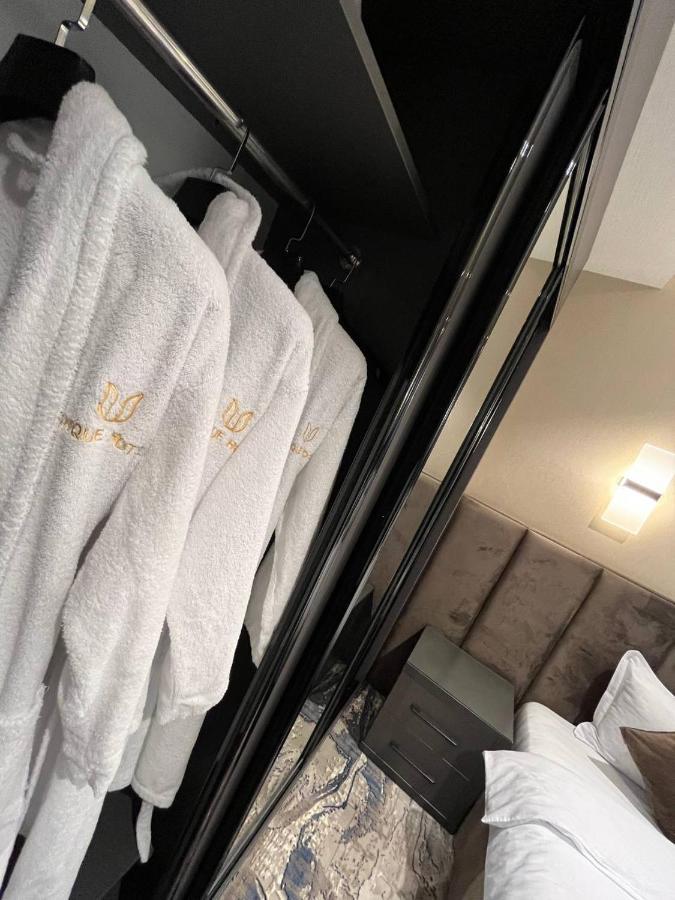 Unique Hotel Tasjkent Eksteriør billede