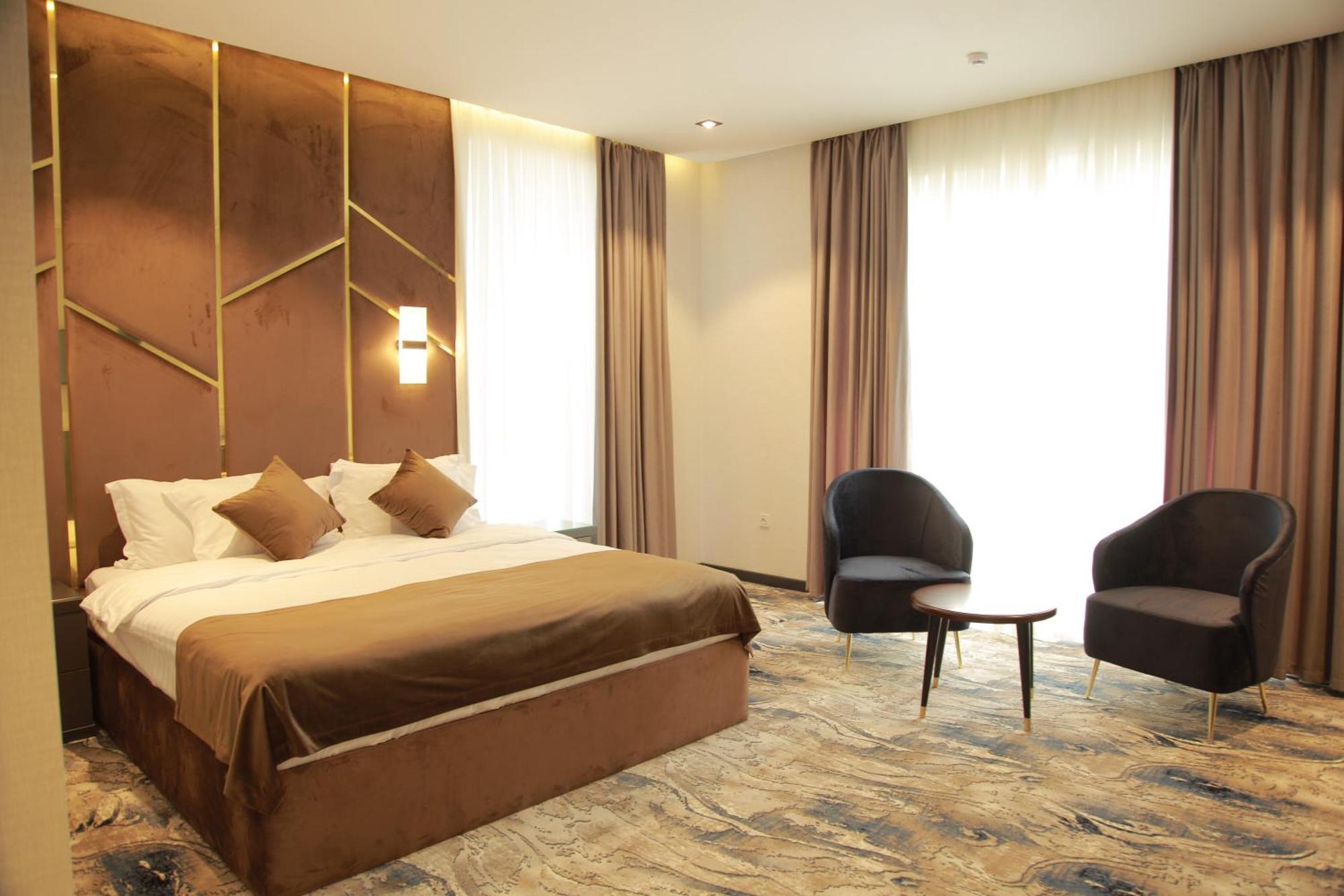 Unique Hotel Tasjkent Eksteriør billede